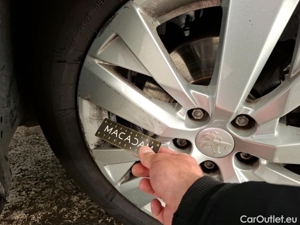  Peugeot  5008  Active Business 1.5 HDi 130CV BVA8 E6d #16