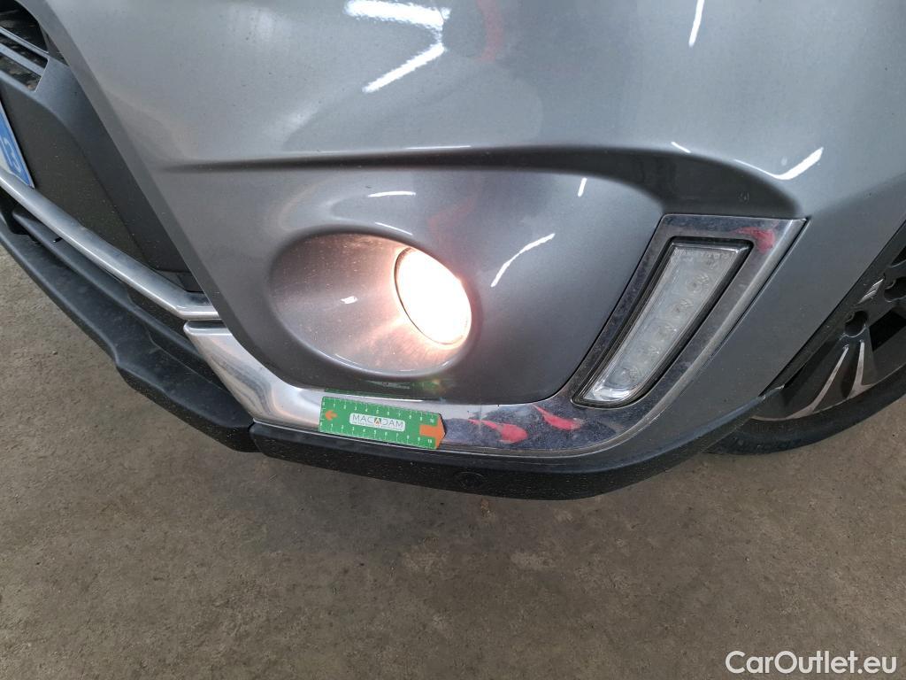  Land Rover  Discovery SUZUKI Vitara / 2015 / 5P / SUV 1.4 BOOSTERJET STYLE ALLGRIP AUTO 4WD #4