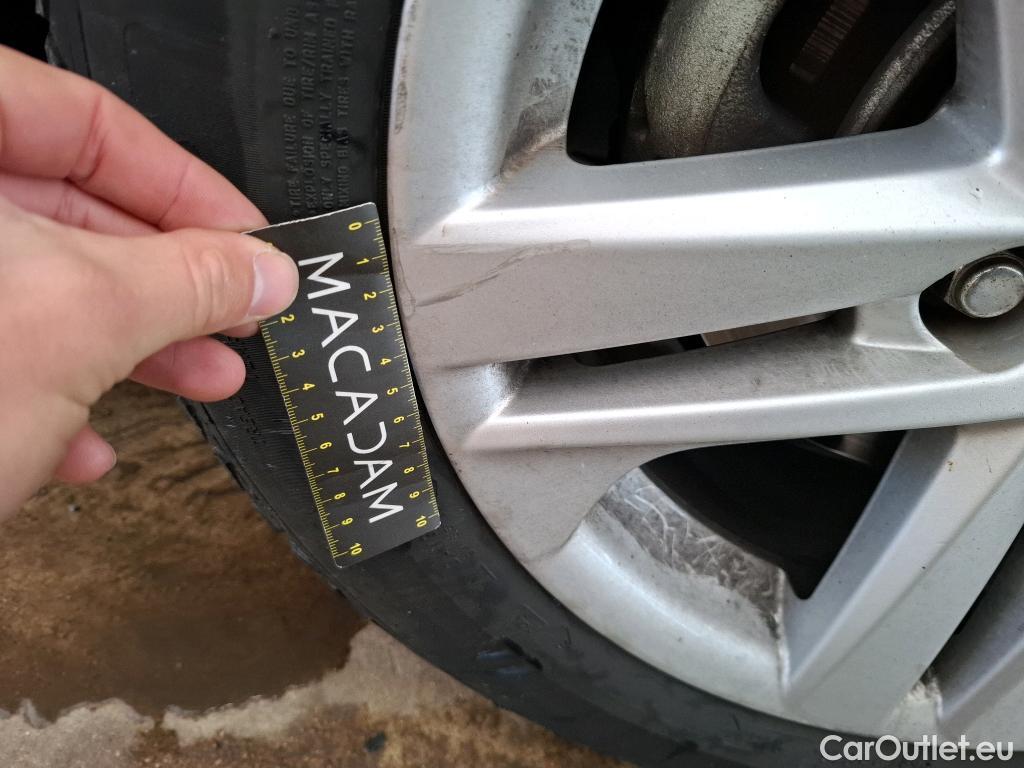  Toyota  Corolla TOYOTA  Touring Sports / 2018 / 5P / Break Hybride 122h Dynamic Business Beyond Zer #40