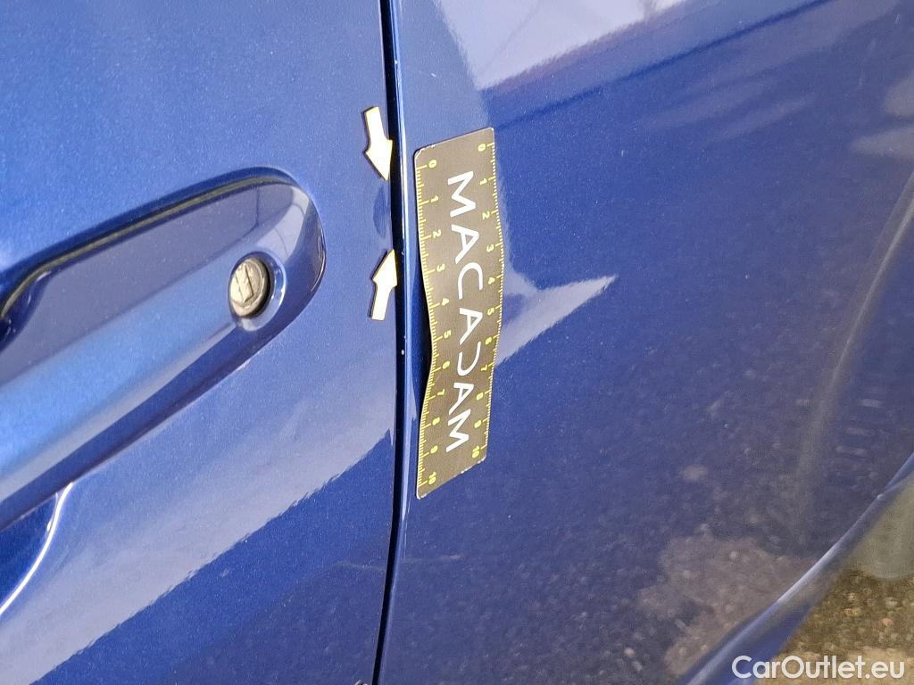  Toyota  Yaris TOYOTA  Hybride / 2019 / 5P / Berline Hybride 116h Dynamic Business Beyond Zer #7