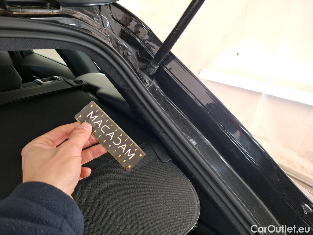  Toyota  Corolla TOYOTA  Touring Sports / 2018 / 5P / Break Hybride 122h Dynamic Business Beyond Zer #47