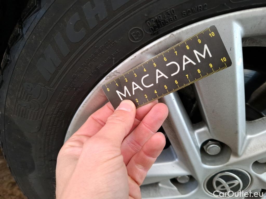  Toyota  Corolla TOYOTA  Touring Sports / 2018 / 5P / Break Hybride 122h Dynamic Business Beyond Zer #38