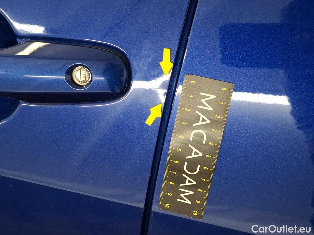  Toyota  Yaris TOYOTA  Hybride / 2019 / 5P / Berline Hybride 116h Dynamic Business Beyond Zer #8