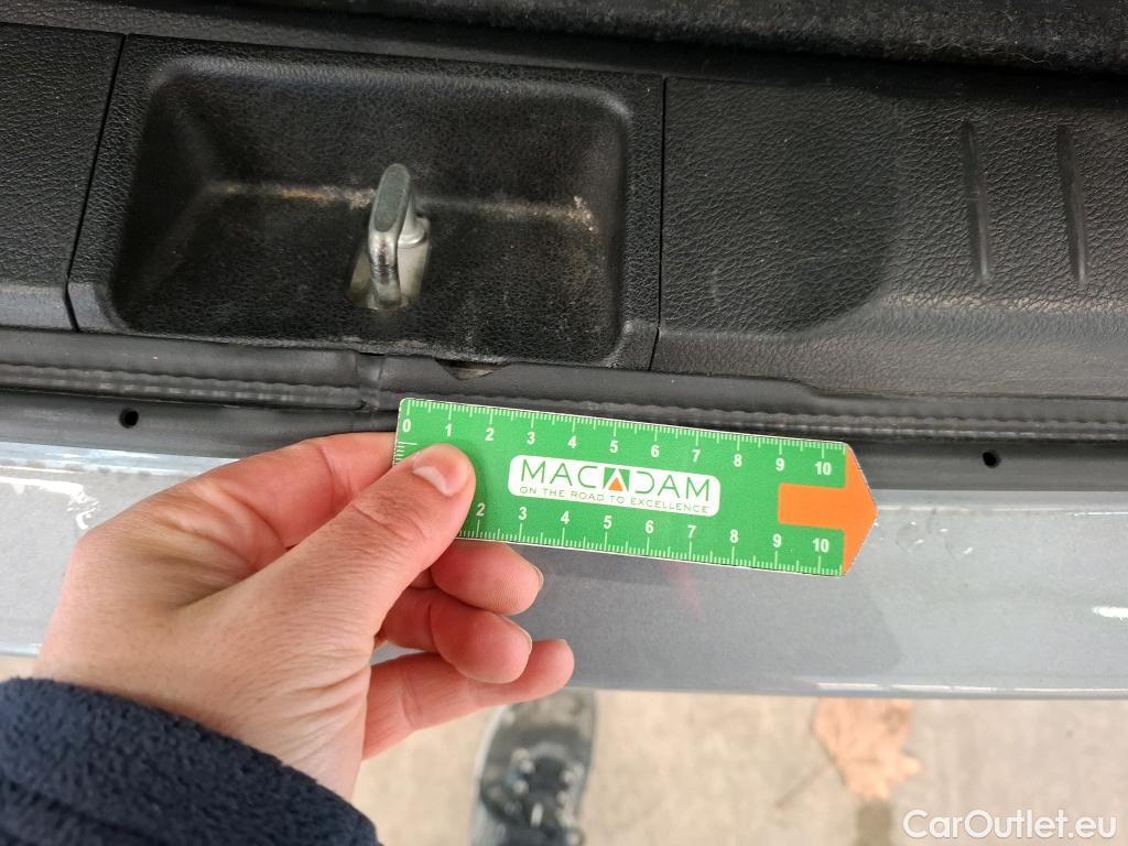  Land Rover  Discovery SUZUKI Vitara / 2015 / 5P / SUV 1.4 BOOSTERJET STYLE ALLGRIP AUTO 4WD #35