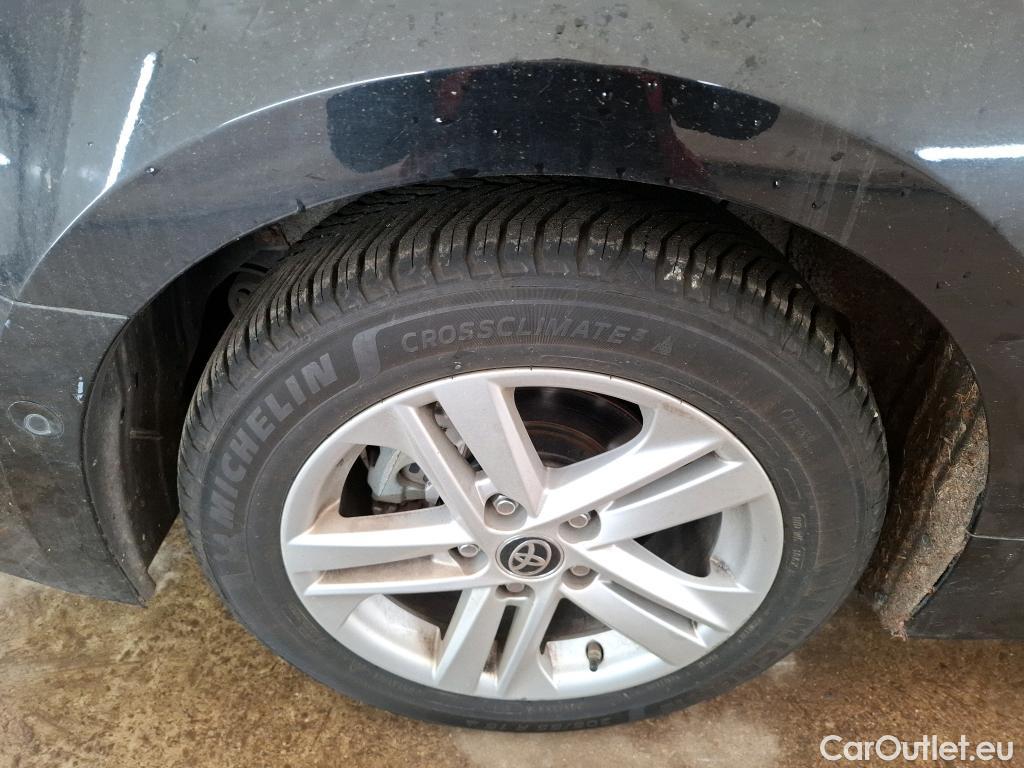  Toyota  Corolla TOYOTA  Touring Sports / 2018 / 5P / Break Hybride 122h Dynamic Business Beyond Zer #60