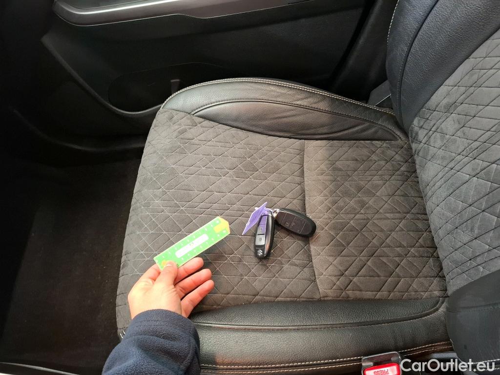  Land Rover  Discovery SUZUKI Vitara / 2015 / 5P / SUV 1.4 BOOSTERJET STYLE ALLGRIP AUTO 4WD #39