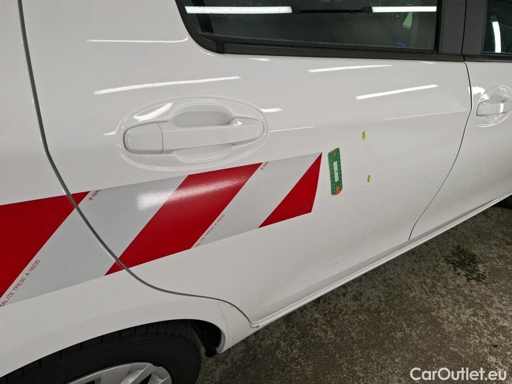  Toyota  Yaris TOYOTA  Hybride / 2017 / 5P / Berline 1.5 VVT-I HYBRID France Business #1