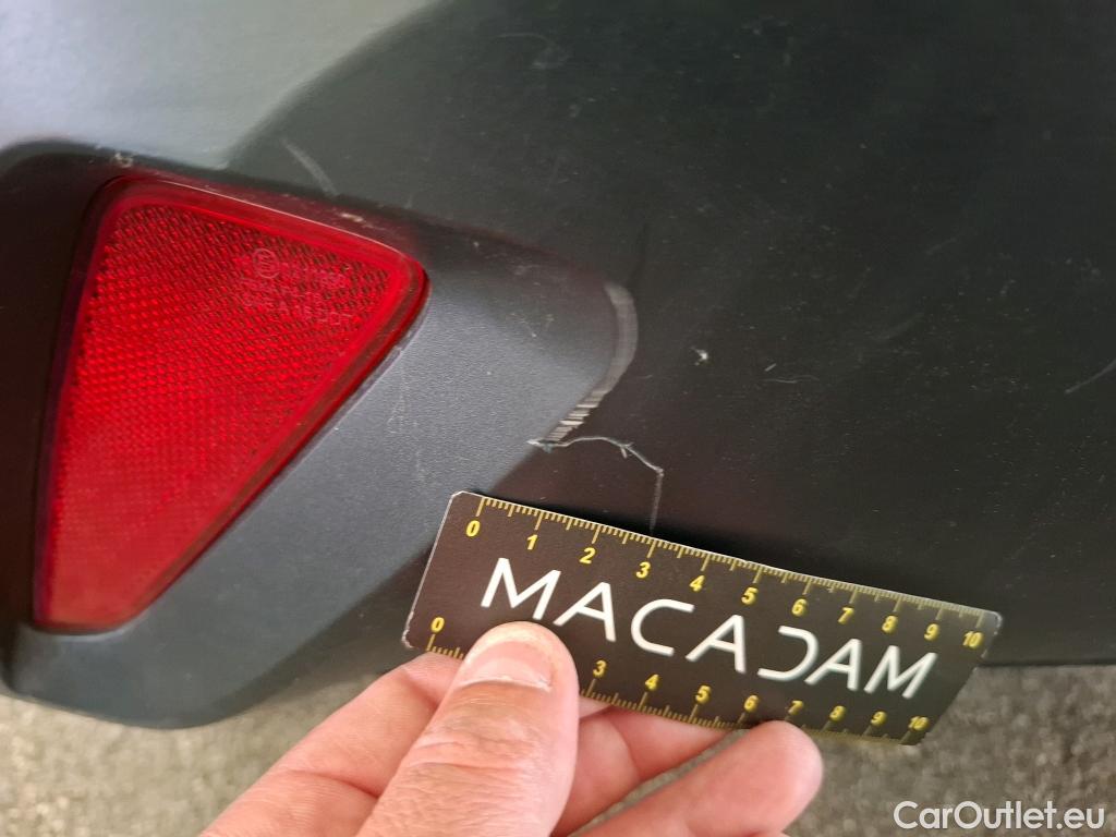  Toyota  Yaris TOYOTA  Hybride / 2019 / 5P / Berline Hybride 116h Dynamic Business Beyond Zer #12