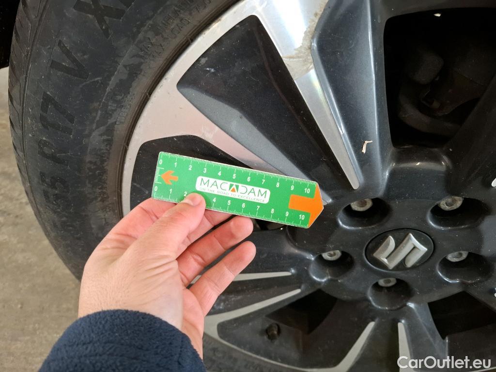  Land Rover  Discovery SUZUKI Vitara / 2015 / 5P / SUV 1.4 BOOSTERJET STYLE ALLGRIP AUTO 4WD #17