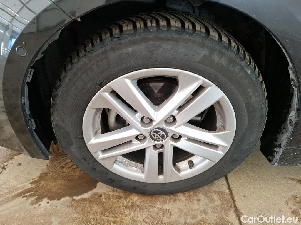  Toyota  Corolla TOYOTA  Touring Sports / 2018 / 5P / Break Hybride 122h Dynamic Business Beyond Zer #36