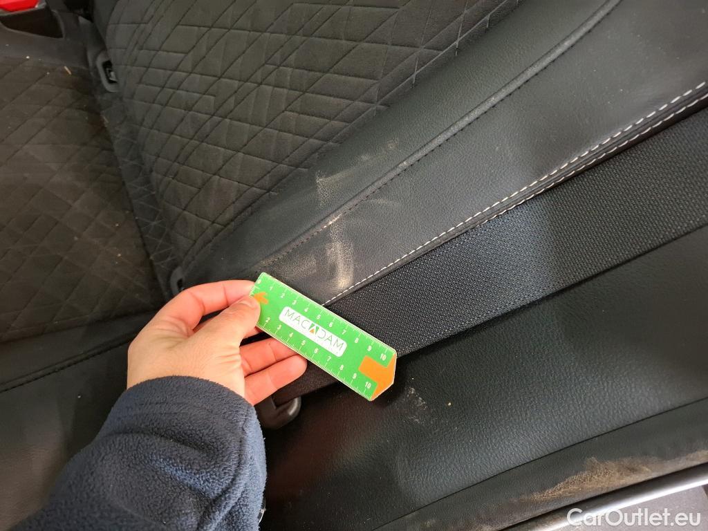  Land Rover  Discovery SUZUKI Vitara / 2015 / 5P / SUV 1.4 BOOSTERJET STYLE ALLGRIP AUTO 4WD #38