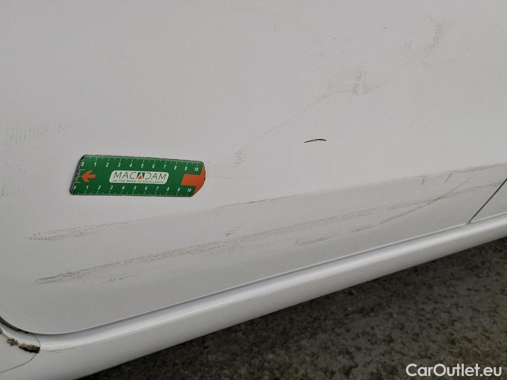  Toyota  Yaris TOYOTA  Hybride / 2017 / 5P / Berline 1.5 VVT-I HYBRID France Business #3