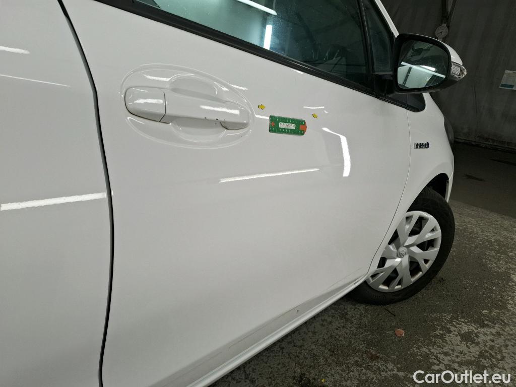  Toyota  Yaris TOYOTA  Hybride / 2017 / 5P / Berline 1.5 VVT-I HYBRID France Business #4