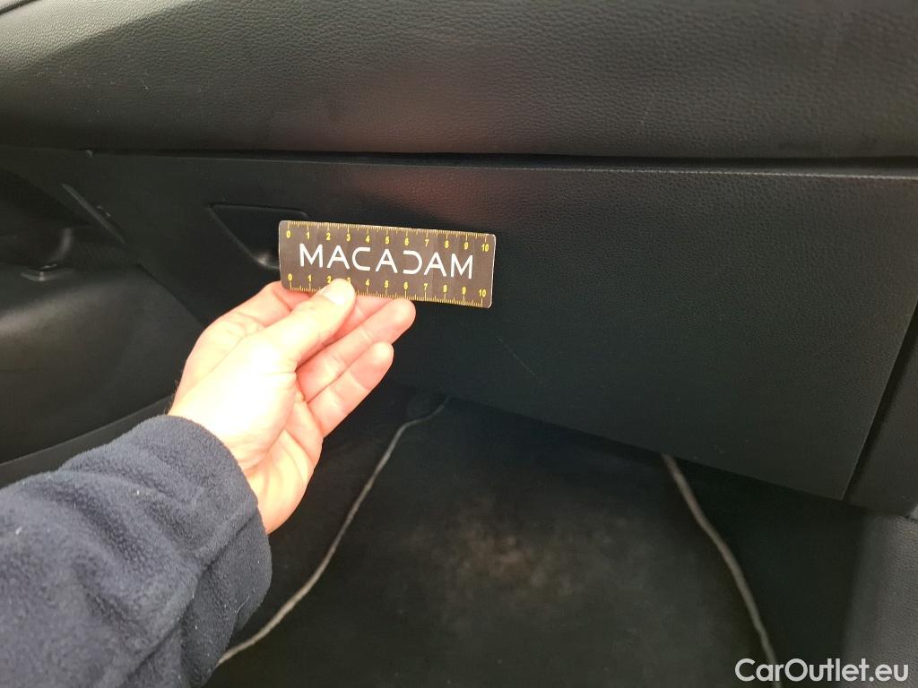  Toyota  Corolla TOYOTA  Touring Sports / 2018 / 5P / Break Hybride 122h Dynamic Business Beyond Zer #42