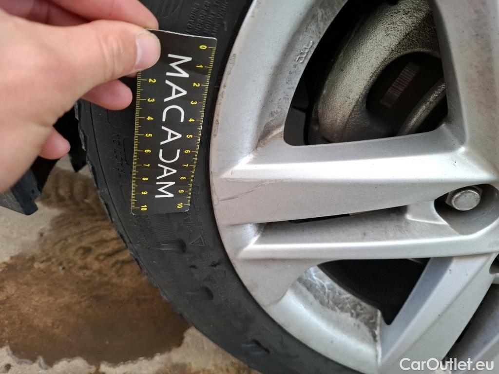  Toyota  Corolla TOYOTA  Touring Sports / 2018 / 5P / Break Hybride 122h Dynamic Business Beyond Zer #41