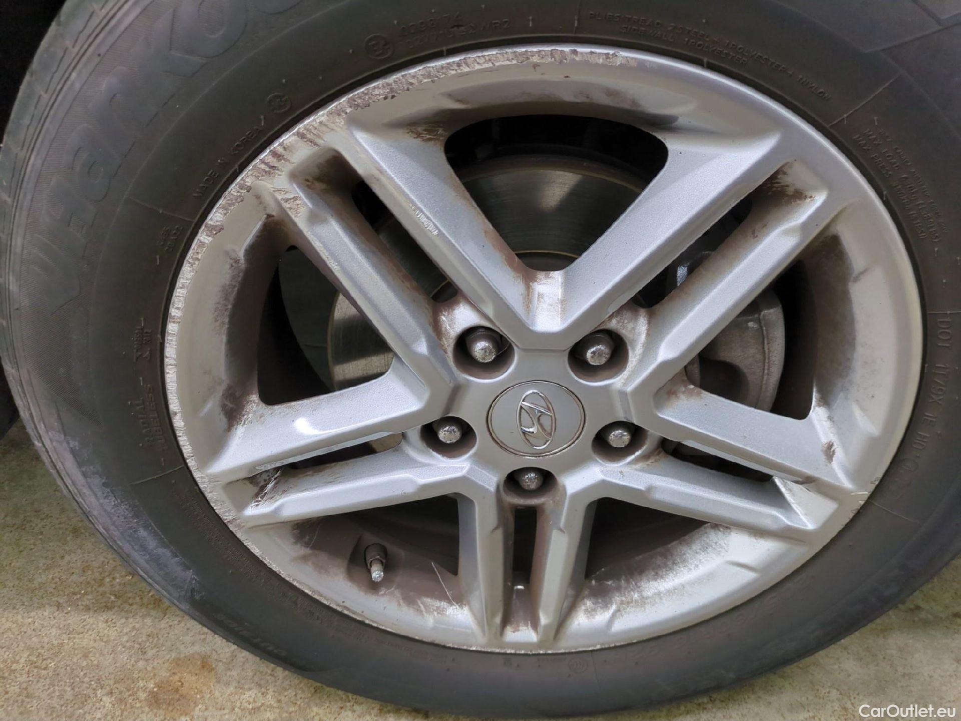  Hyundai  Konna HYUNDAI Kona / 2020 / 5P / SUV 1.0 T-GDI 120 MHEV 48V BUSINESS #9