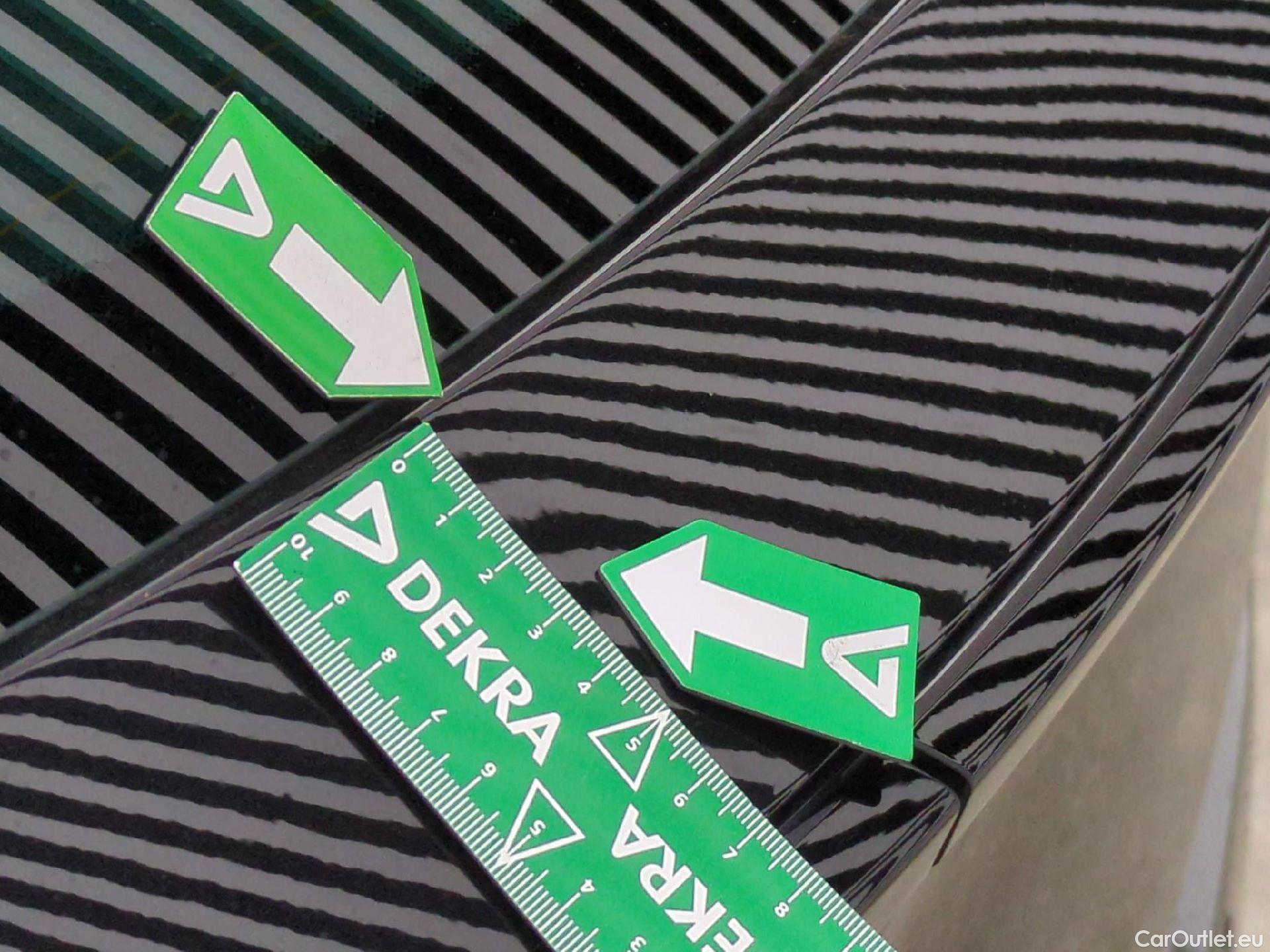  KIA  Sportage KIA  / 2021 / 5P / SUV 1.6 T-GDI 265 PHEV AUTO 4WD GT-L PREM BU #25