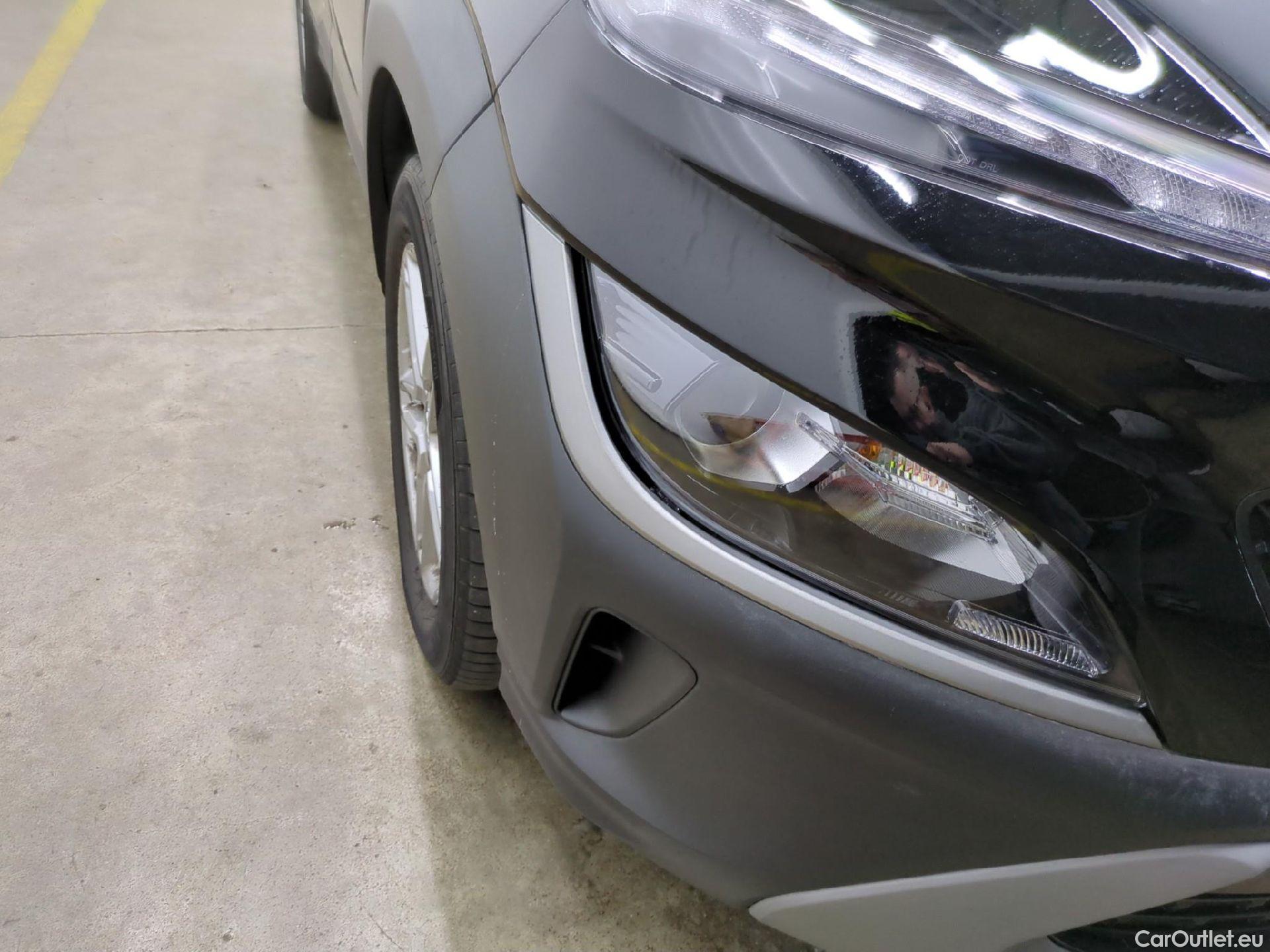  Hyundai  Konna HYUNDAI Kona / 2020 / 5P / SUV 1.0 T-GDI 120 MHEV 48V BUSINESS #33