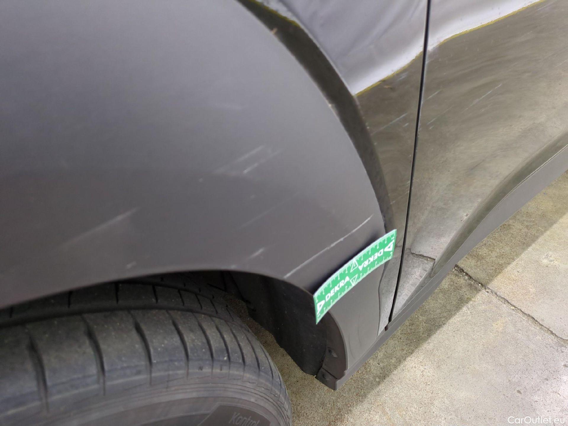  Hyundai  Konna HYUNDAI Kona / 2020 / 5P / SUV 1.0 T-GDI 120 MHEV 48V BUSINESS #38