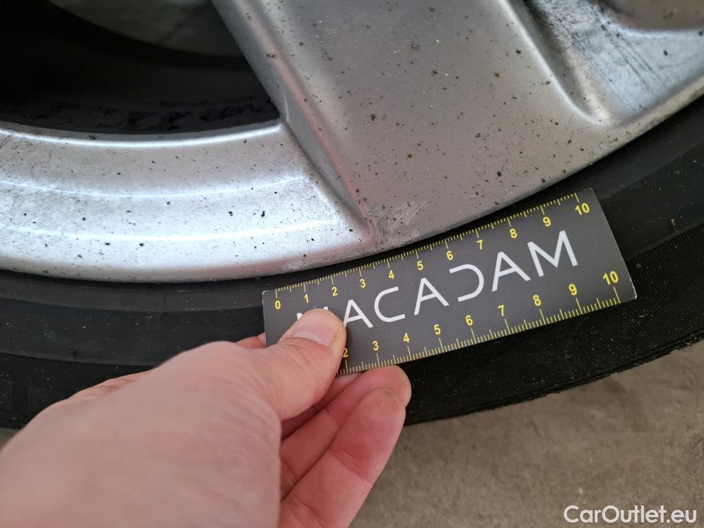  Opel   Grandland X Grandland X Elegance Business 1.5 130CV BVA8 E6d #33