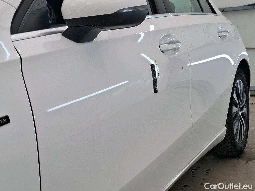  Mercedes  A-Klasse MERCEDES-BENZ Classe A Compact / 2018 / 5P / Berline A 250 e Business Line 8G-DCT #20