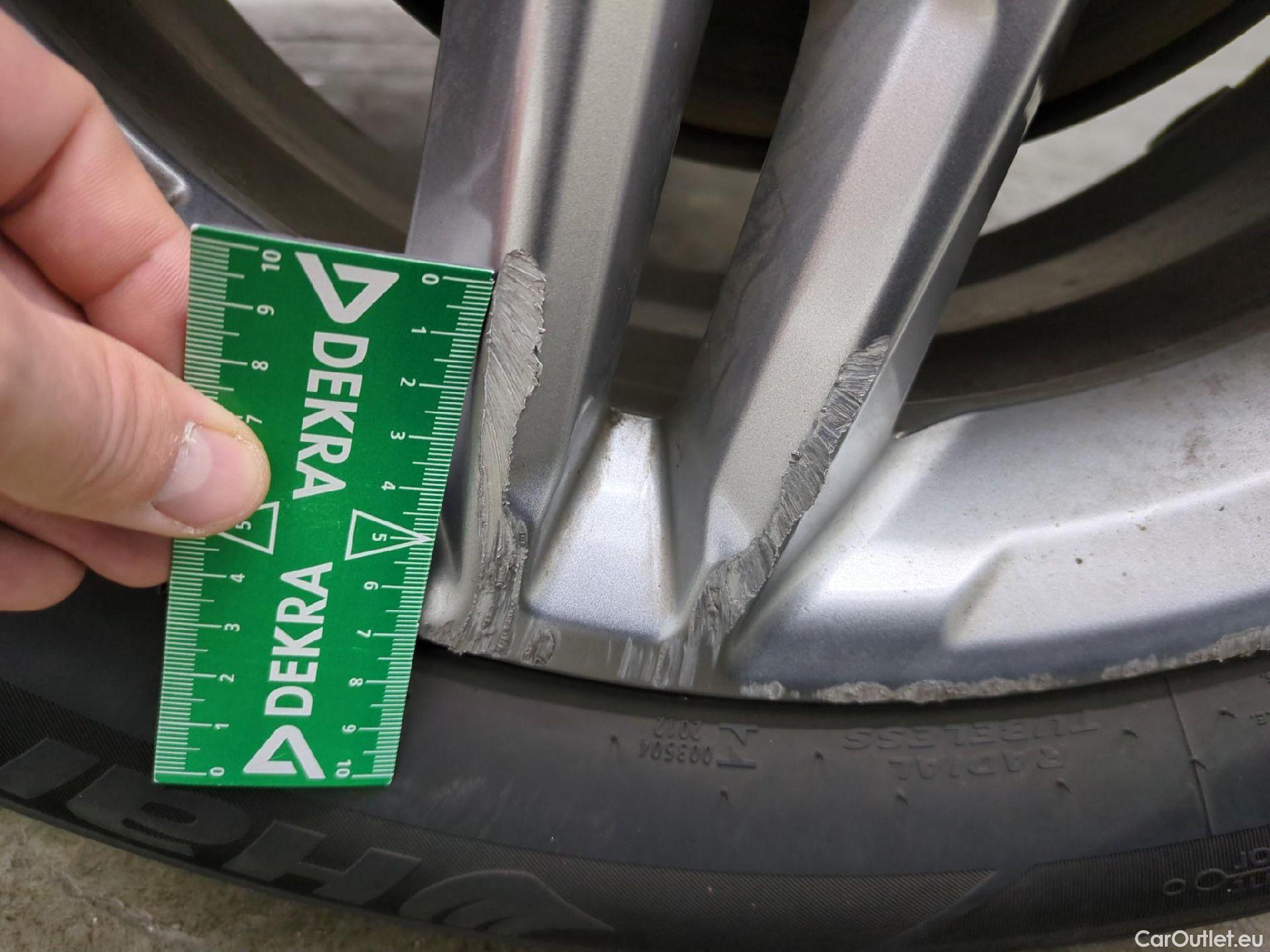  Hyundai  Konna HYUNDAI Kona / 2020 / 5P / SUV 1.0 T-GDI 120 MHEV 48V BUSINESS #23