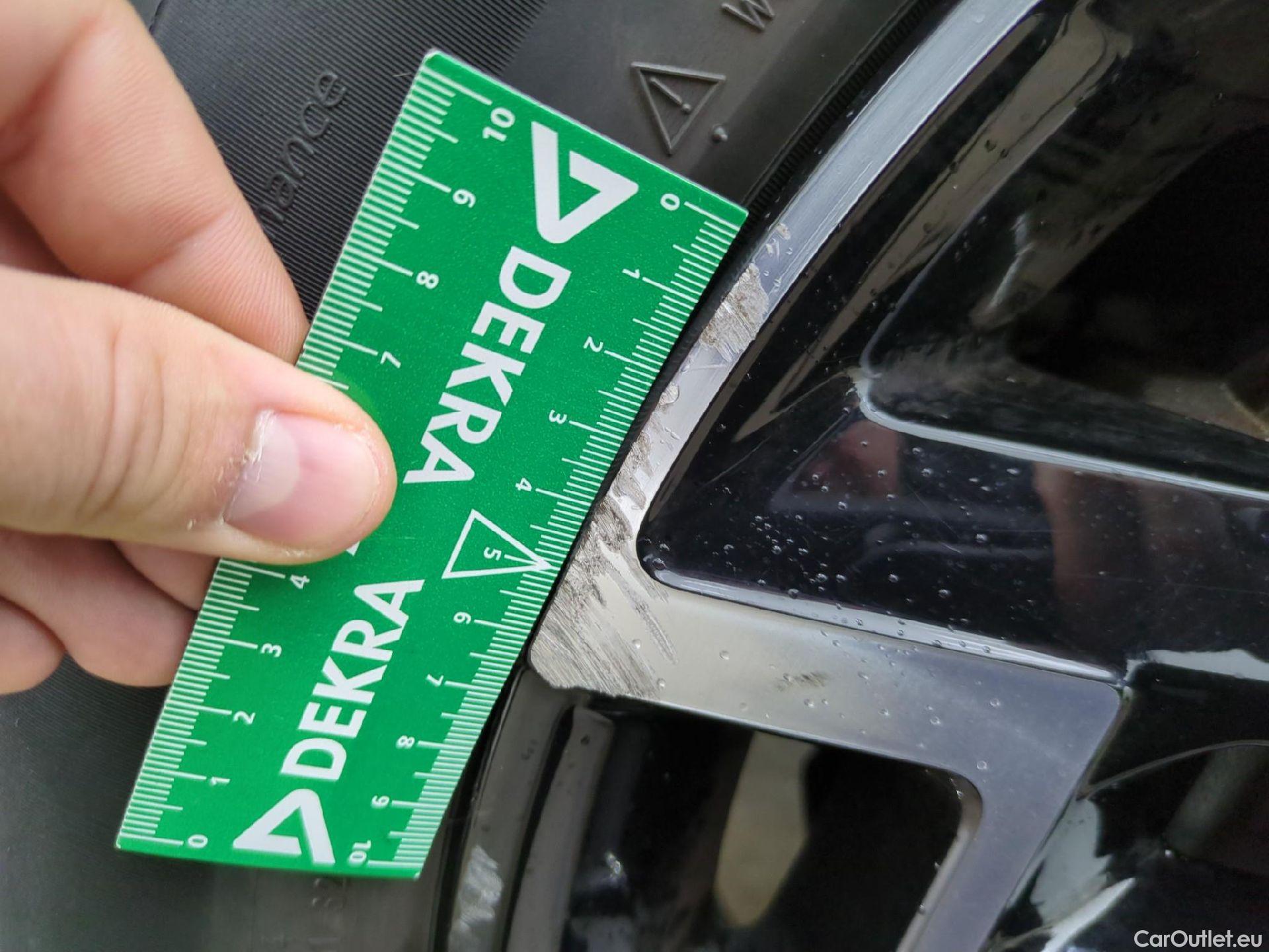  KIA  Sportage KIA  / 2021 / 5P / SUV 1.6 T-GDI 265 PHEV AUTO 4WD GT-L PREM BU #12