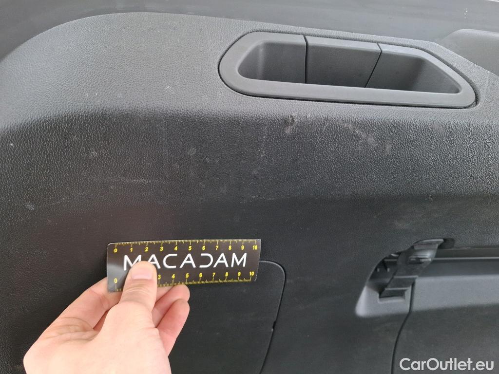  Opel   Grandland X Grandland X Elegance Business 1.5 130CV BVA8 E6d #38