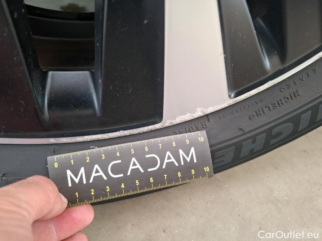  Mercedes  A-Klasse MERCEDES-BENZ Classe A Compact / 2018 / 5P / Berline A 250 e Business Line 8G-DCT #16