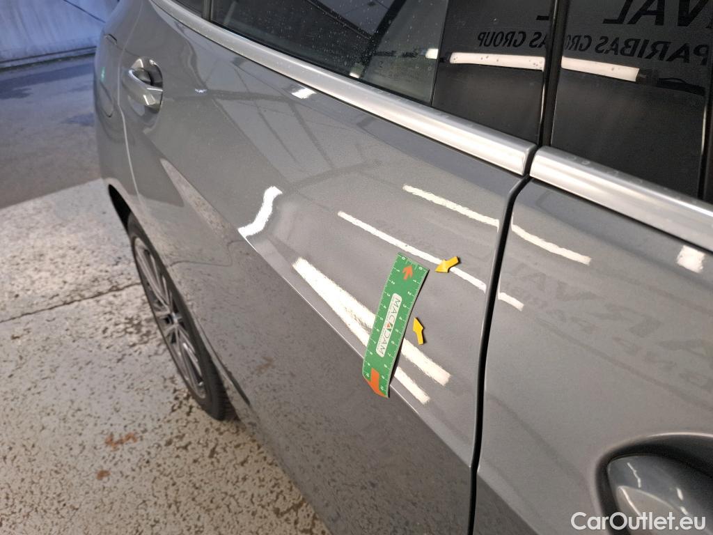  Bmw  Serie 1 BMW Série 1 / 2019 / 5P / Berline 116i DKG7 Business Design #4