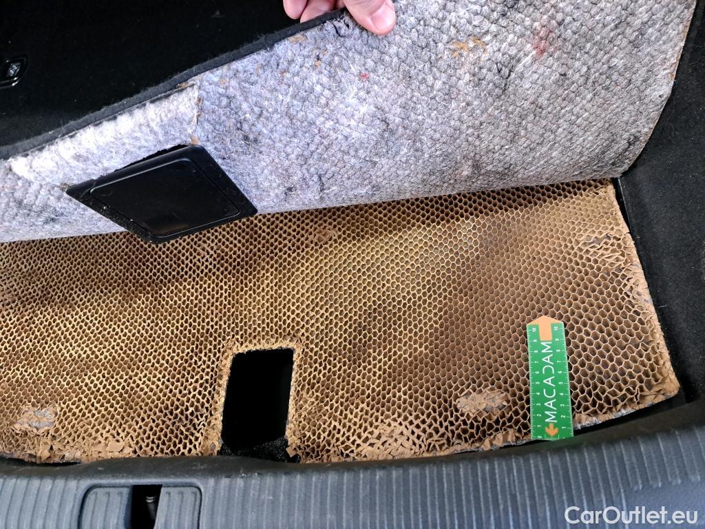  Audi  A4  Berline 35 TDI Business Line 2.0 TDI 150CV BVA7 E6 #1