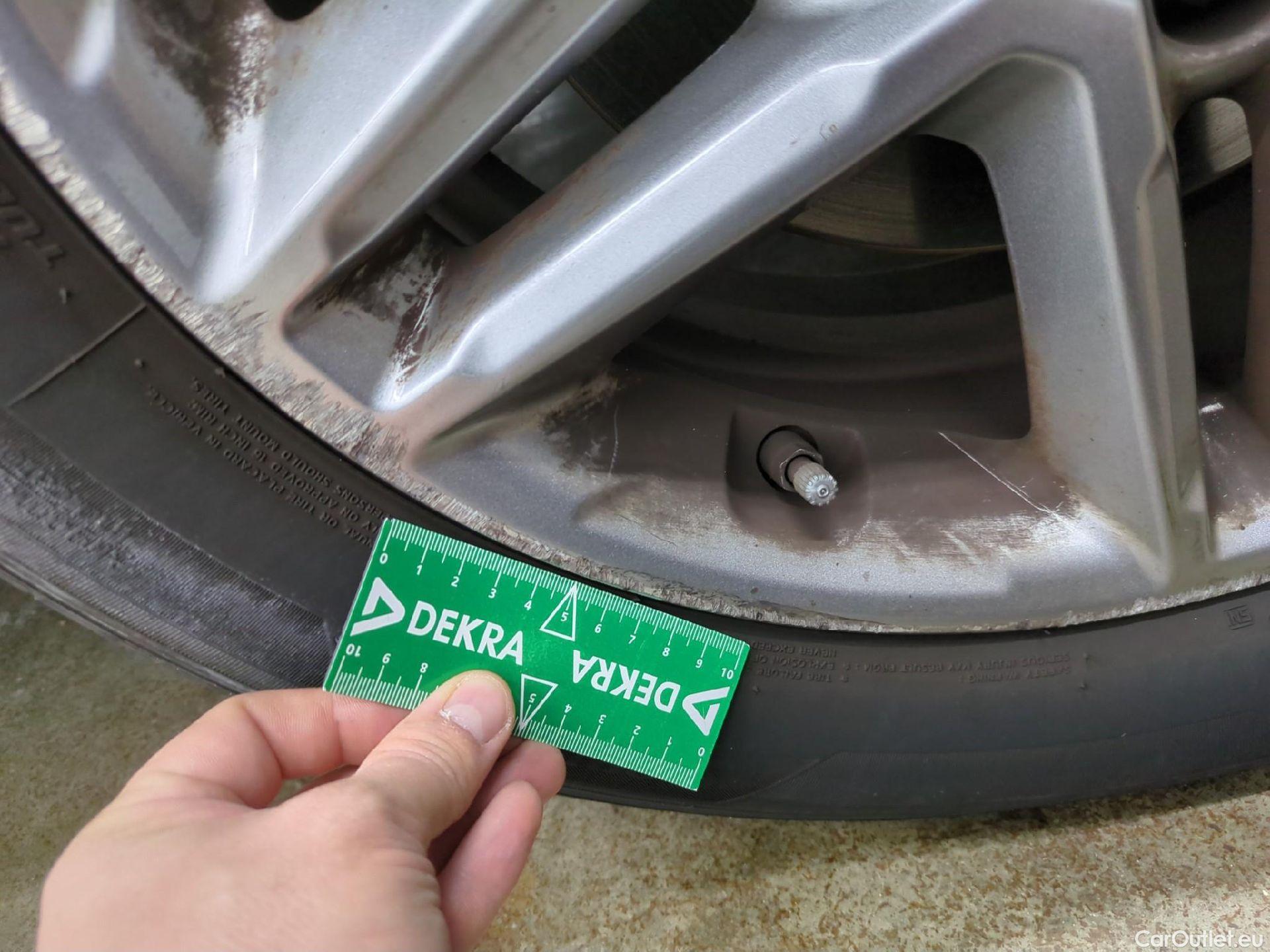  Hyundai  Konna HYUNDAI Kona / 2020 / 5P / SUV 1.0 T-GDI 120 MHEV 48V BUSINESS #11