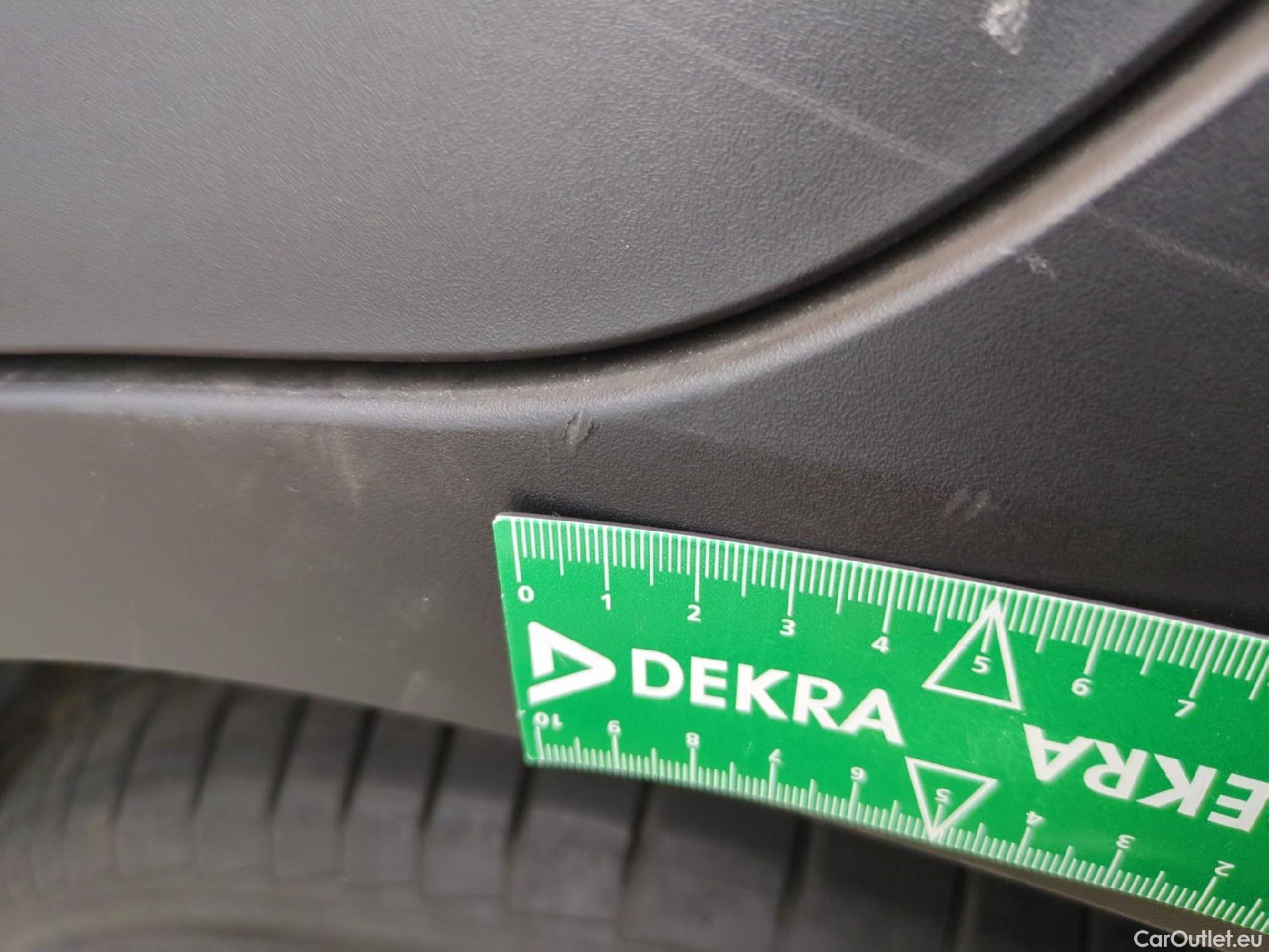  Hyundai  Konna HYUNDAI Kona / 2020 / 5P / SUV 1.0 T-GDI 120 MHEV 48V BUSINESS #49