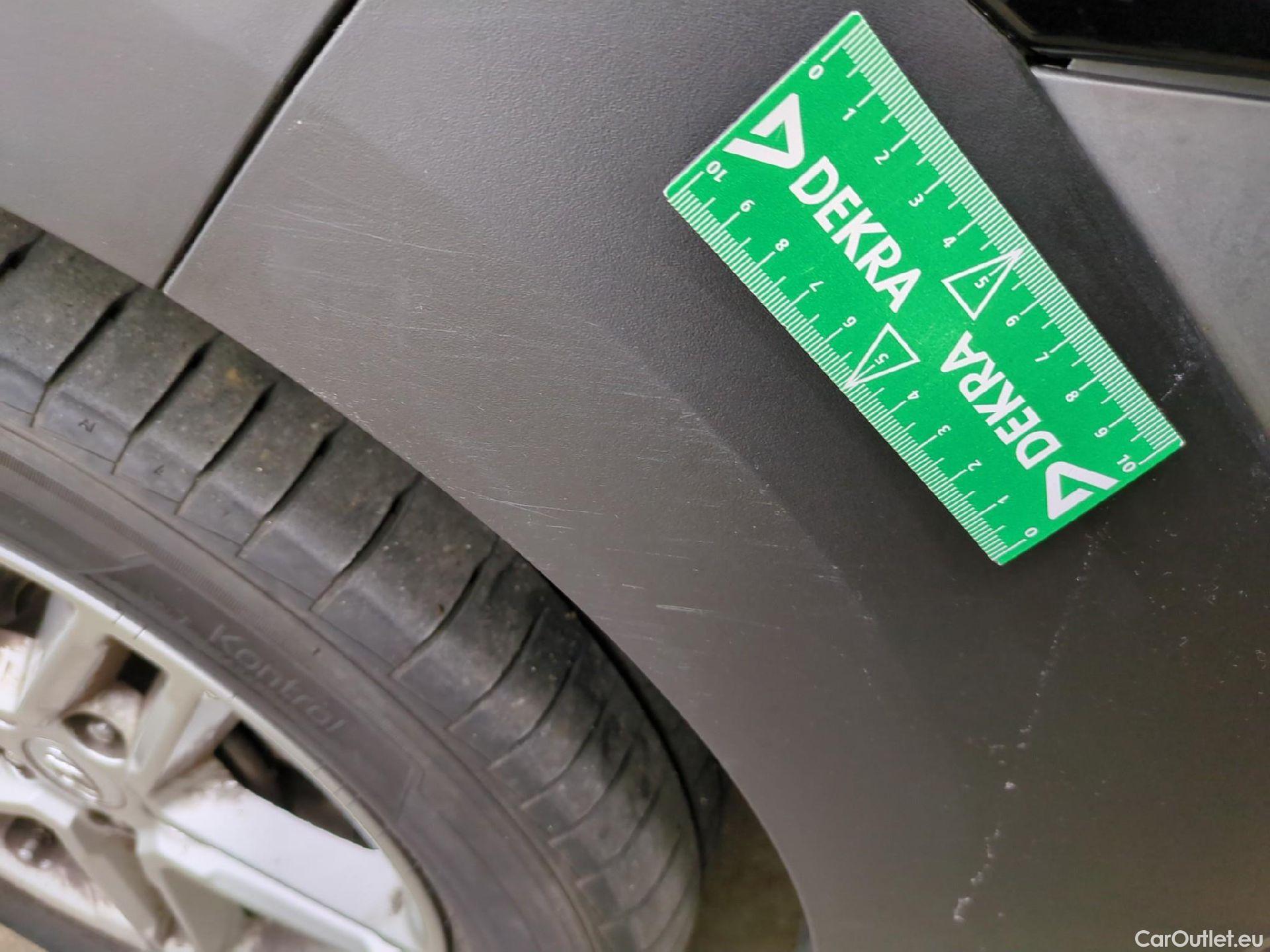  Hyundai  Konna HYUNDAI Kona / 2020 / 5P / SUV 1.0 T-GDI 120 MHEV 48V BUSINESS #30