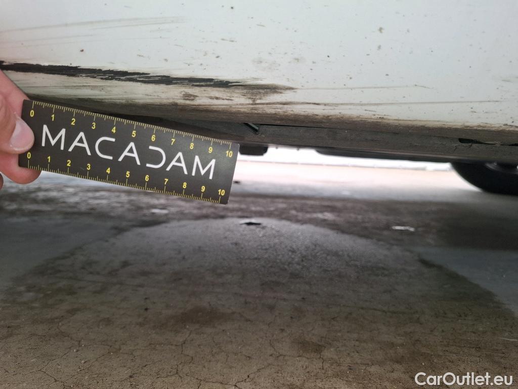  Mercedes  A-Klasse MERCEDES-BENZ Classe A Compact / 2018 / 5P / Berline A 250 e Business Line 8G-DCT #13