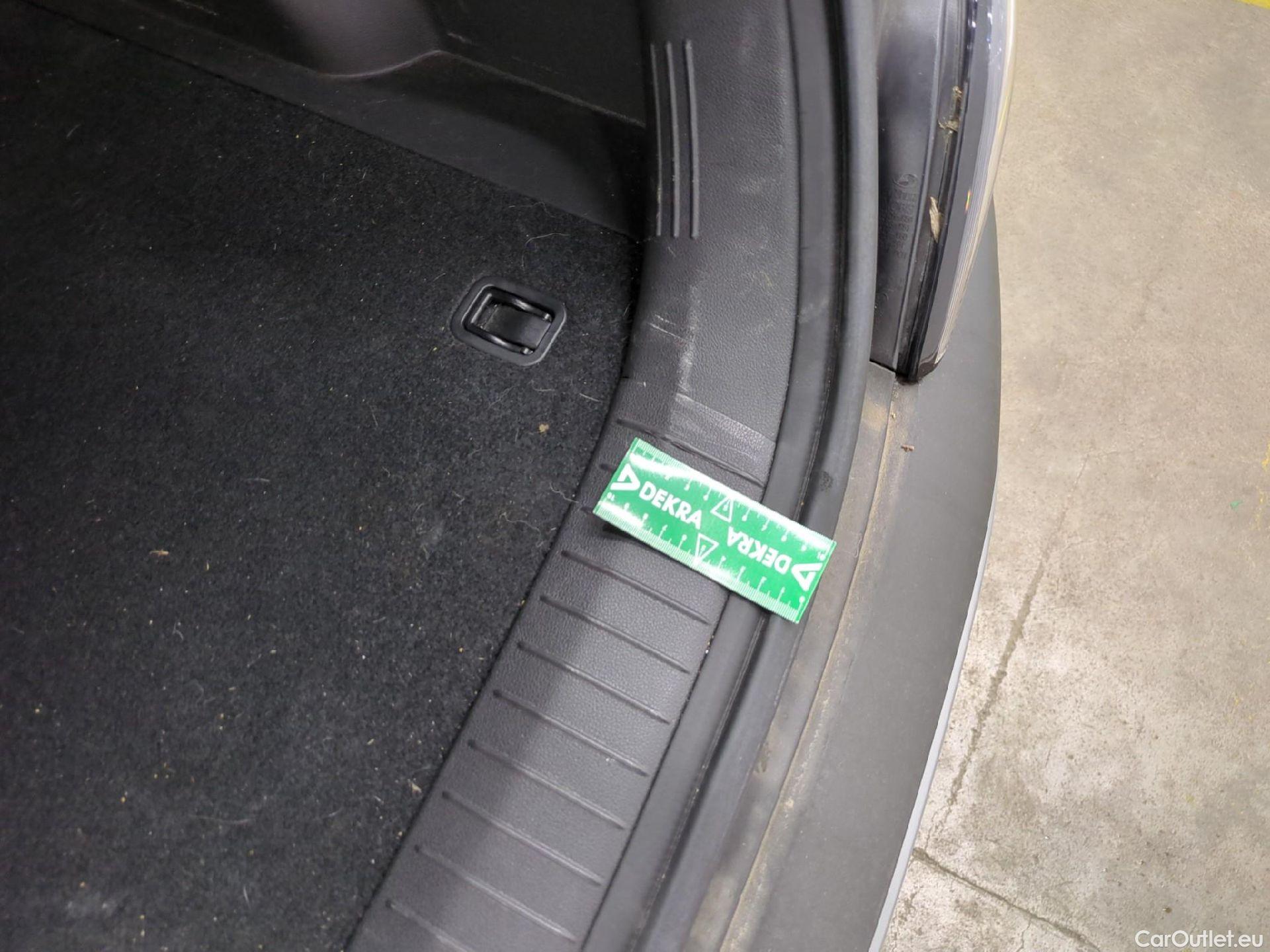  Hyundai  Konna HYUNDAI Kona / 2020 / 5P / SUV 1.0 T-GDI 120 MHEV 48V BUSINESS #6