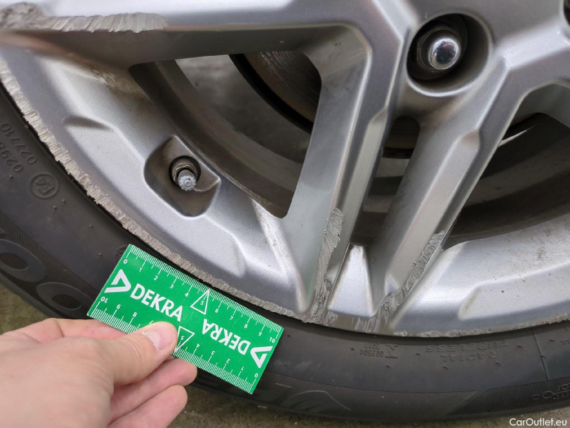  Hyundai  Konna HYUNDAI Kona / 2020 / 5P / SUV 1.0 T-GDI 120 MHEV 48V BUSINESS #22