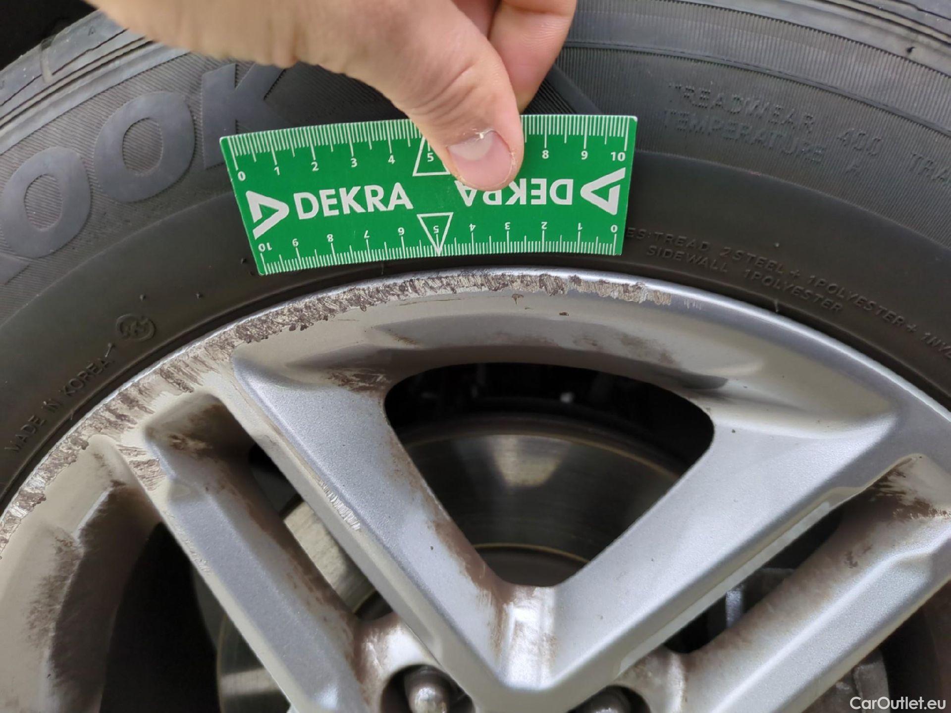  Hyundai  Konna HYUNDAI Kona / 2020 / 5P / SUV 1.0 T-GDI 120 MHEV 48V BUSINESS #10