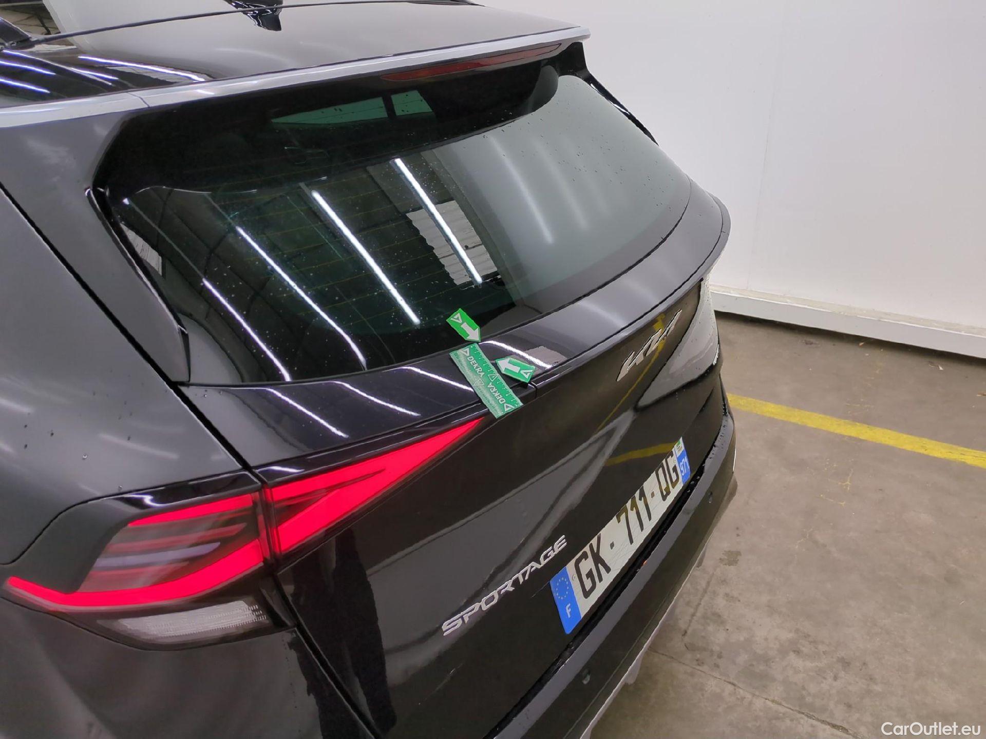  KIA  Sportage KIA  / 2021 / 5P / SUV 1.6 T-GDI 265 PHEV AUTO 4WD GT-L PREM BU #26