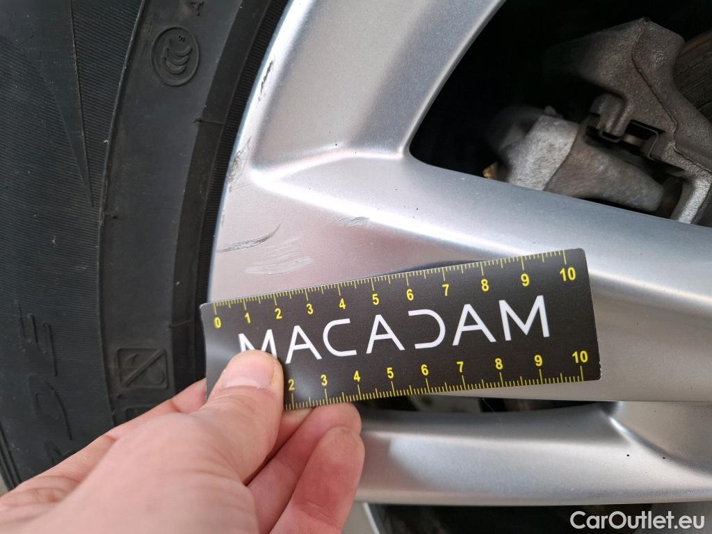  Opel   Grandland X Grandland X Elegance Business 1.5 130CV BVA8 E6d #59