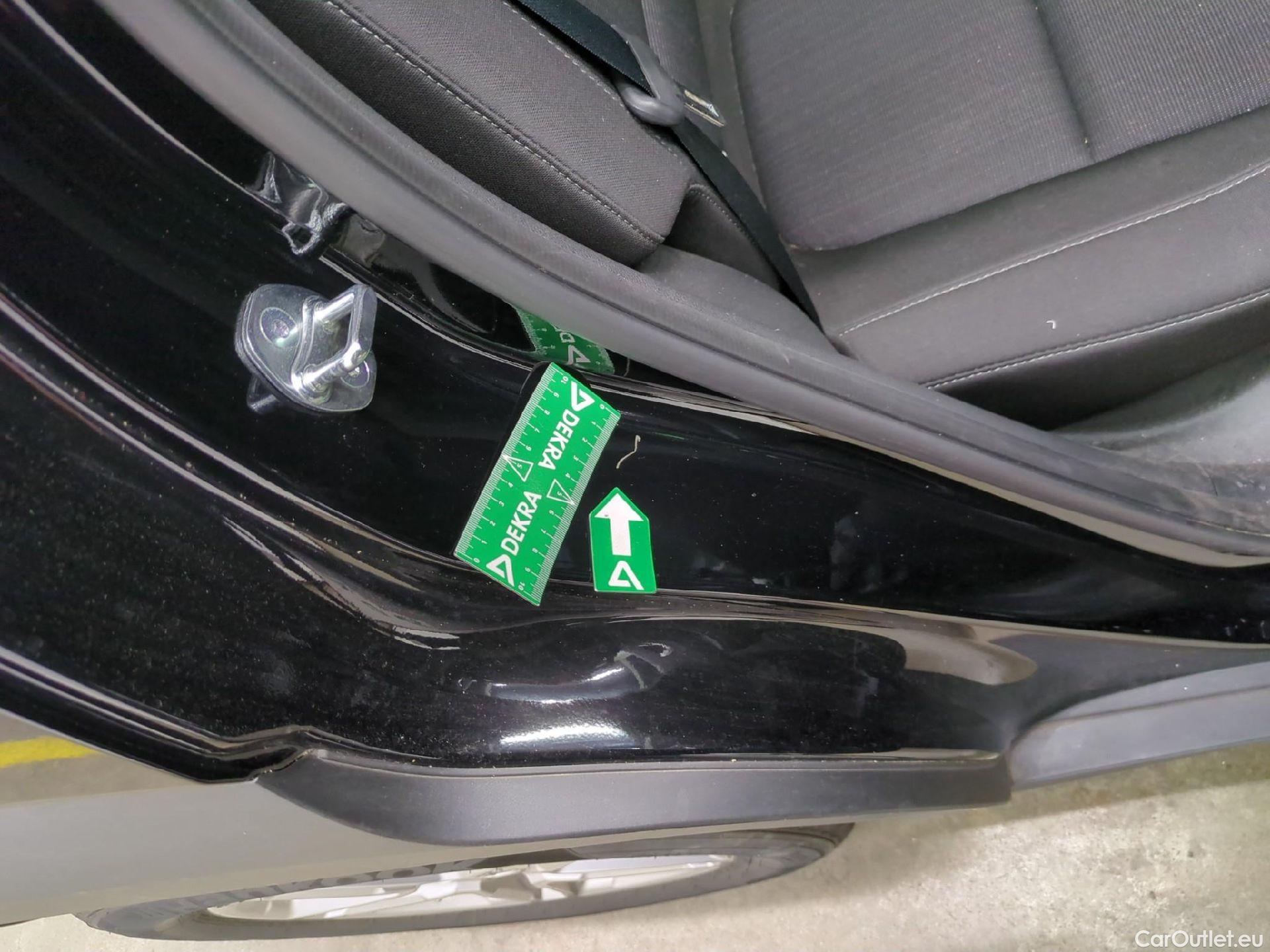  Hyundai  Konna HYUNDAI Kona / 2020 / 5P / SUV 1.0 T-GDI 120 MHEV 48V BUSINESS #28