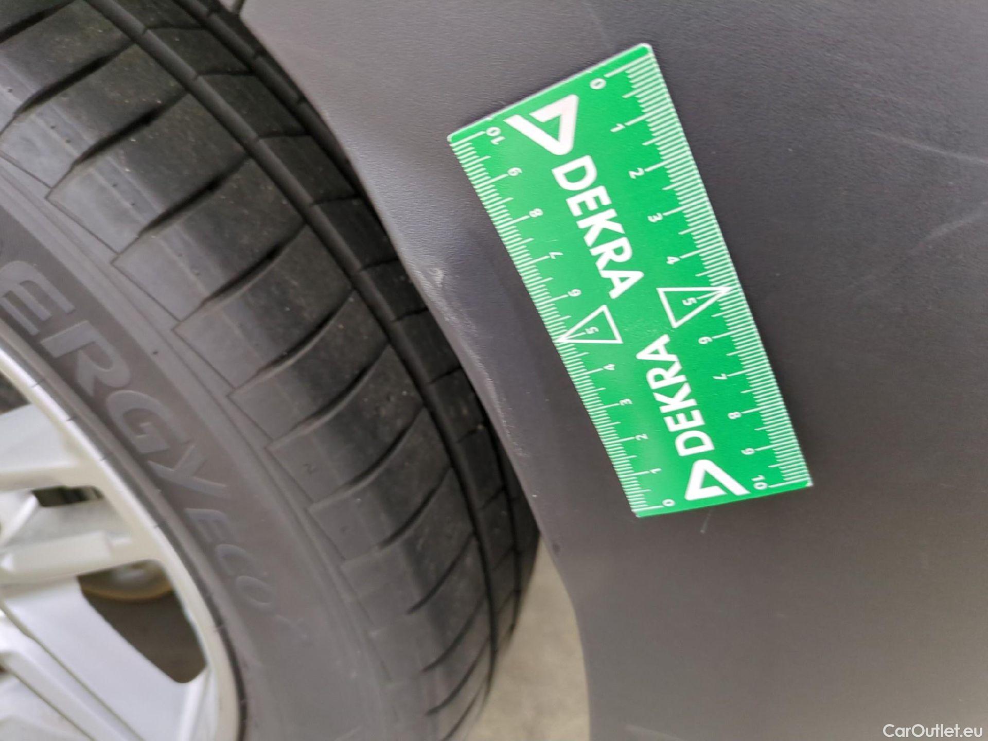  Hyundai  Konna HYUNDAI Kona / 2020 / 5P / SUV 1.0 T-GDI 120 MHEV 48V BUSINESS #53