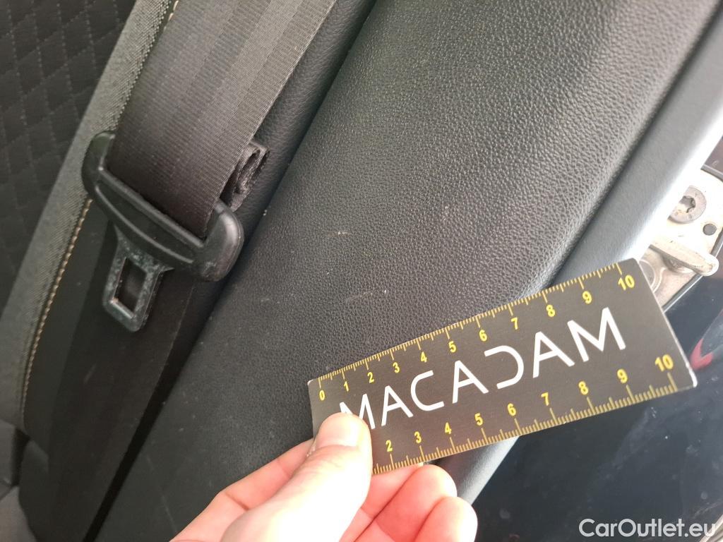  Opel   Grandland X Grandland X Elegance Business 1.5 130CV BVA8 E6d #54