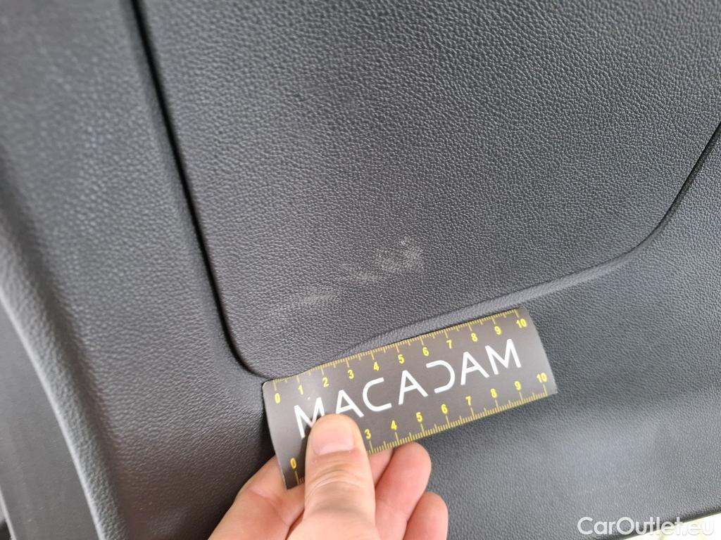  Opel   Grandland X Grandland X Elegance Business 1.5 130CV BVA8 E6d #37