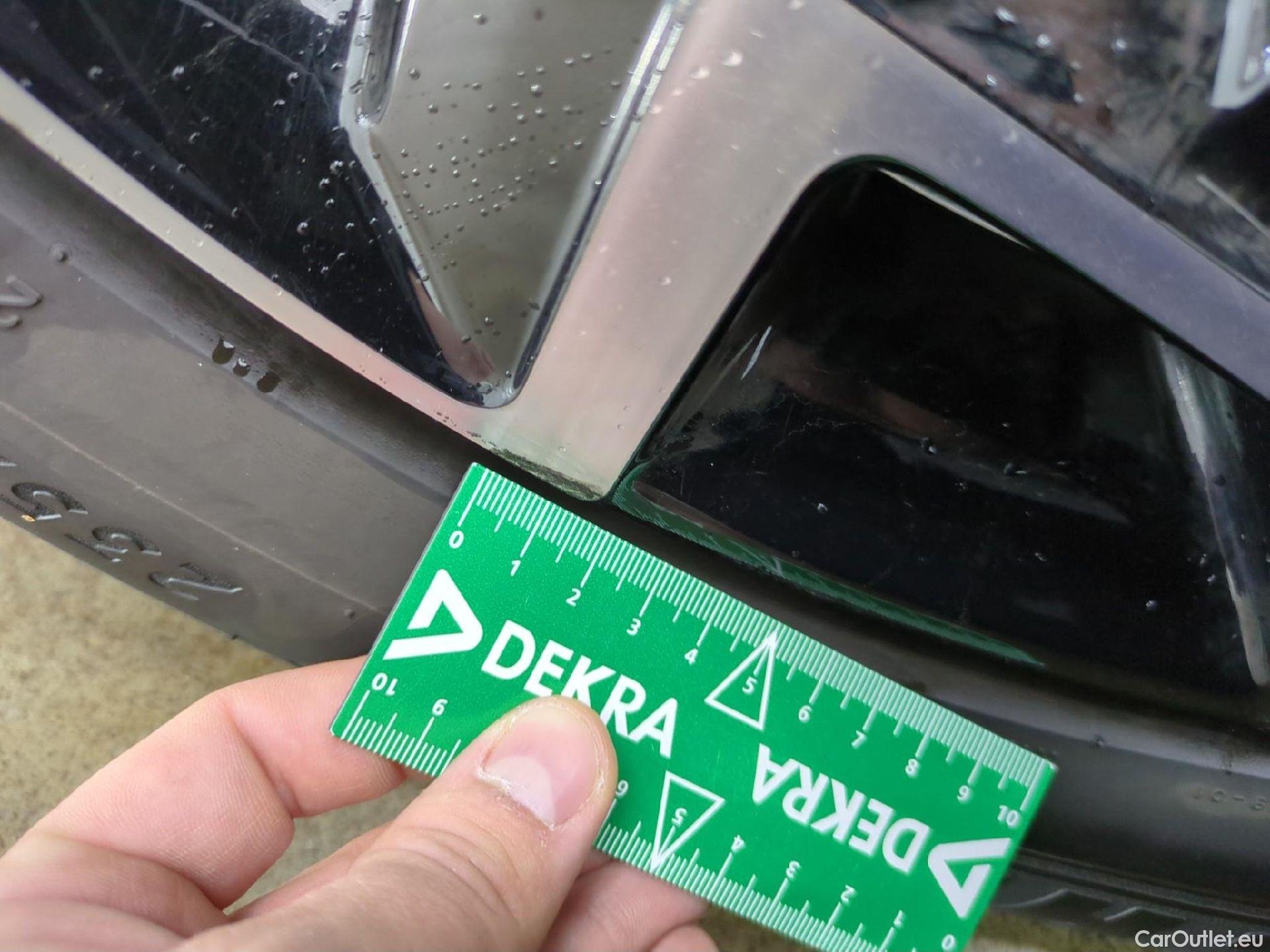  KIA  Sportage KIA  / 2021 / 5P / SUV 1.6 T-GDI 265 PHEV AUTO 4WD GT-L PREM BU #8