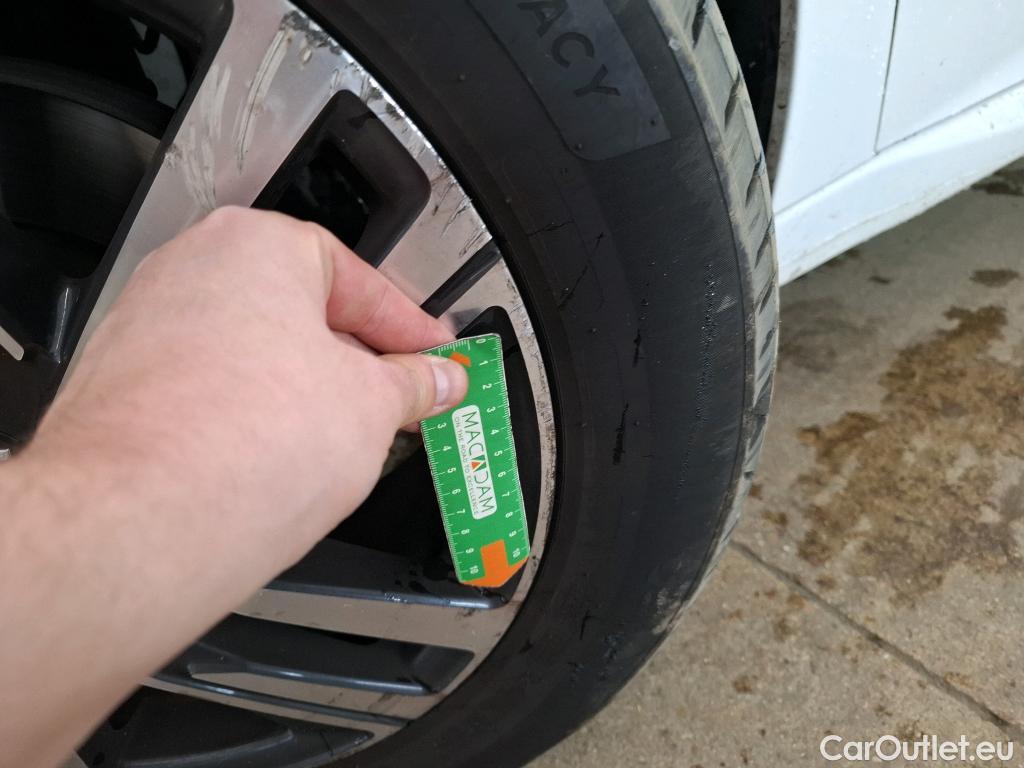  Peugeot  208  Allure Pack 1.2 PureTech 100CV BVA8 E6d #20