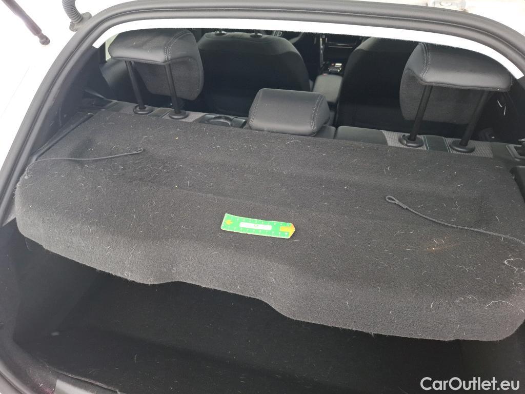  Peugeot  208  Allure Pack 1.2 PureTech 100CV BVA8 E6d #40