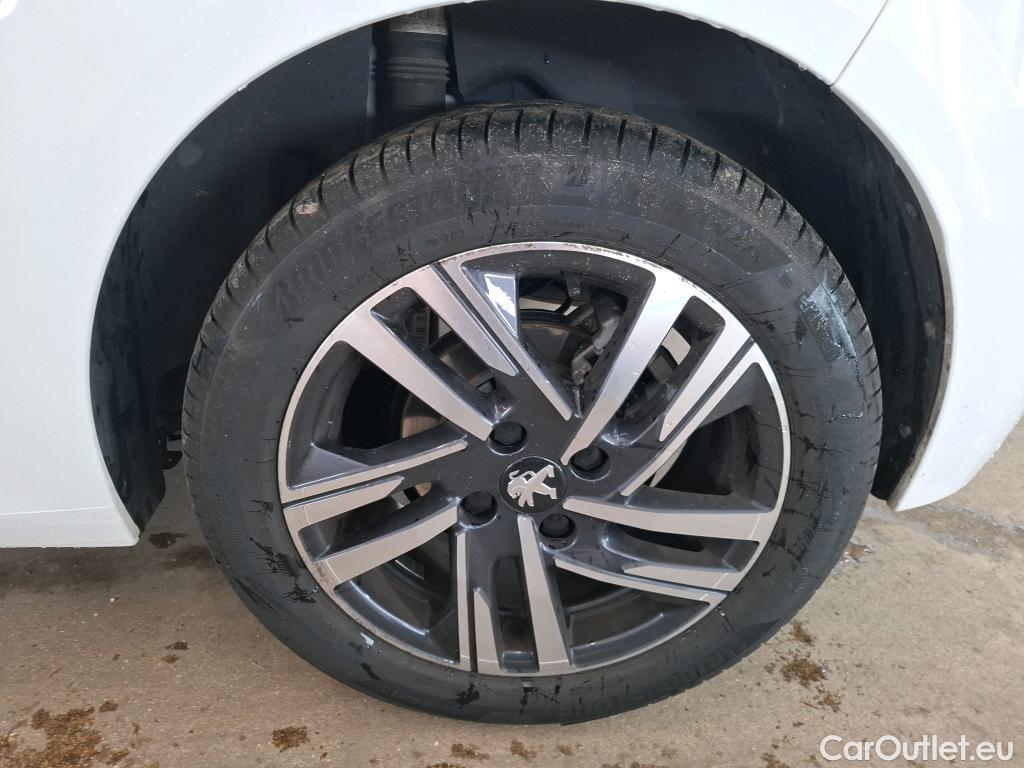  Peugeot  208  Allure Pack 1.2 PureTech 100CV BVA8 E6d #23