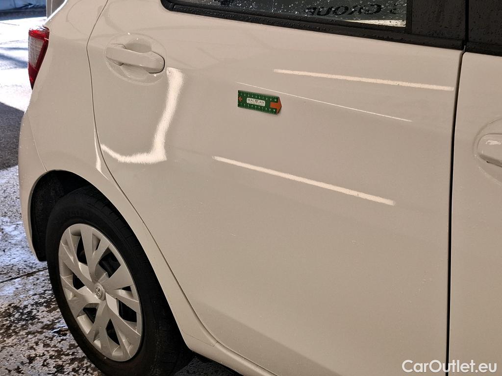  Toyota  Yaris TOYOTA  Hybride 5p Berline 1.5 VVT-I HYBRID France Business #1