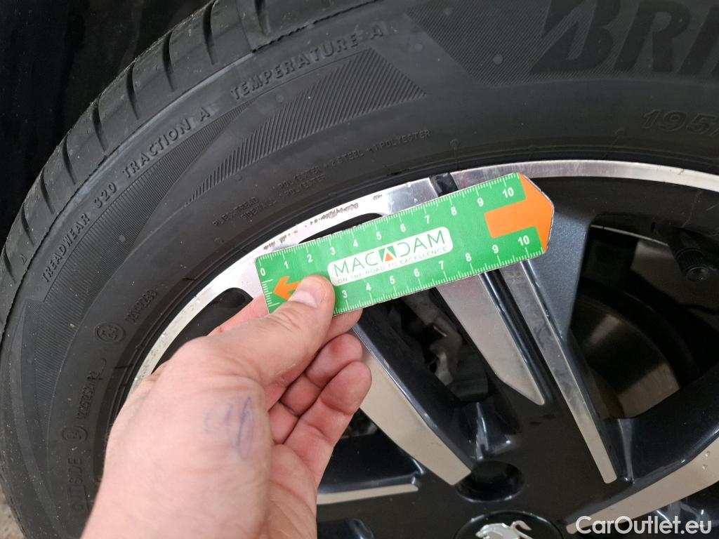  Peugeot  208  Allure Pack 1.2 PureTech 100CV BVA8 E6d #31